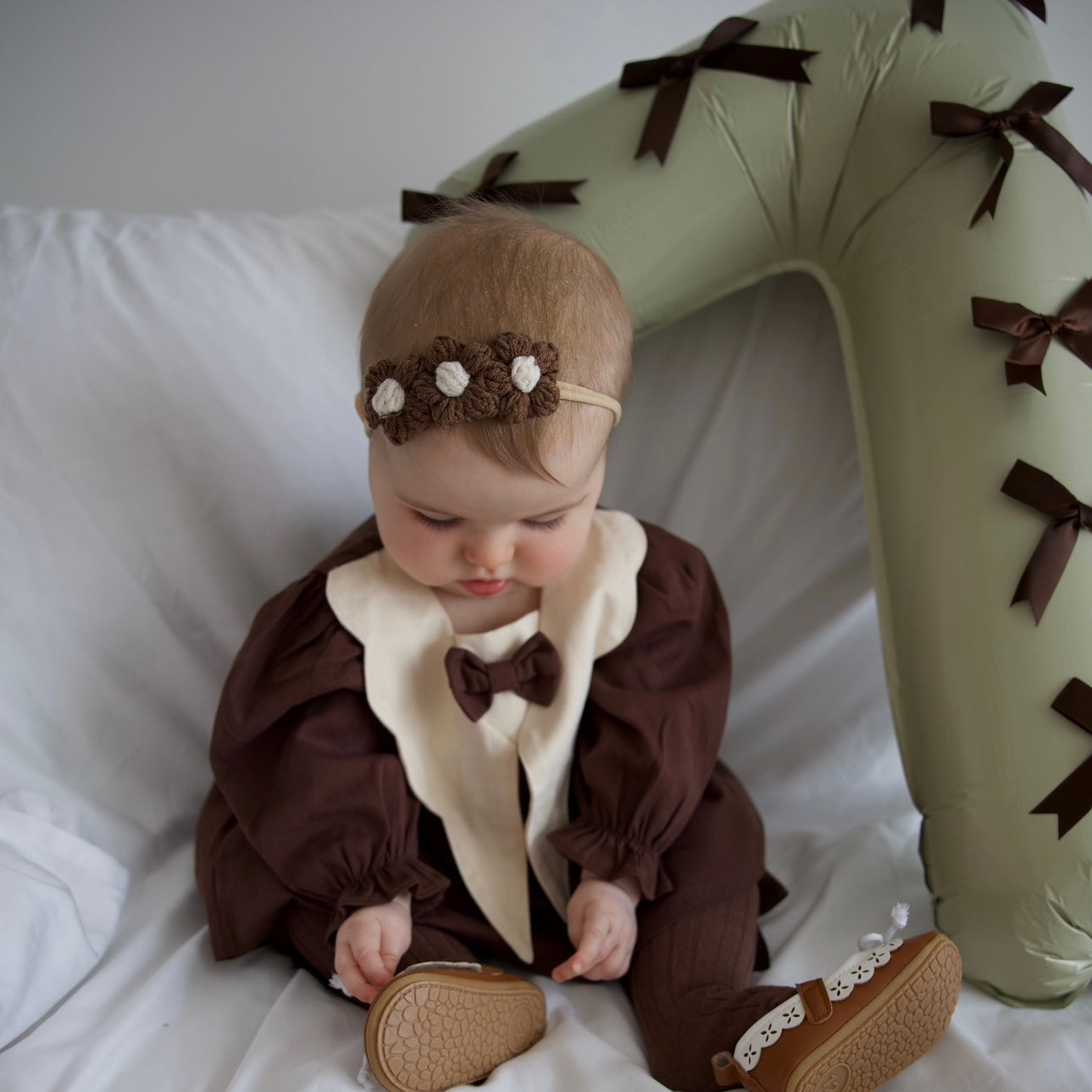 Monthly Baby Photo Shoot Outfit Set | 6-12 Months