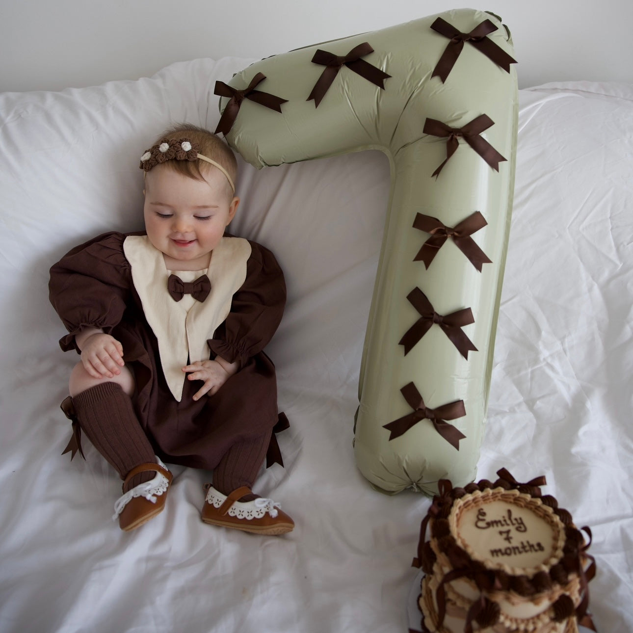 Monthly Baby Photo Shoot Outfit Set | 6-12 Months