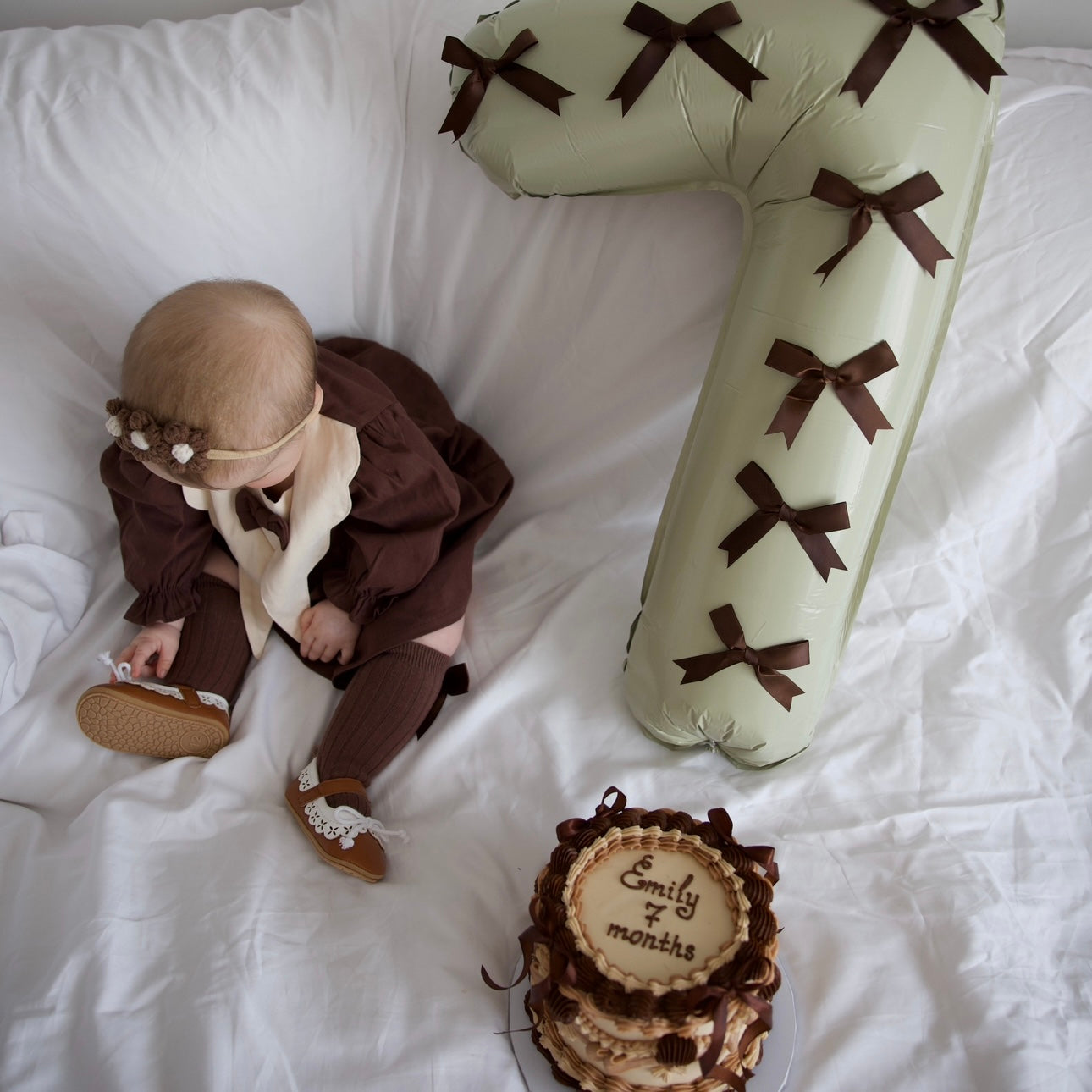 Monthly Baby Photo Shoot Outfit Set | 6-12 Months